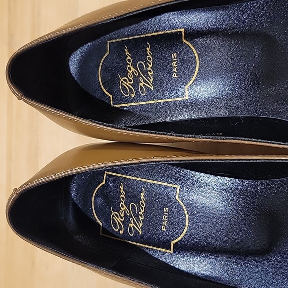 Roger Vivier Belle Vivier Brown Leather Pumps - Picture 12 of 15